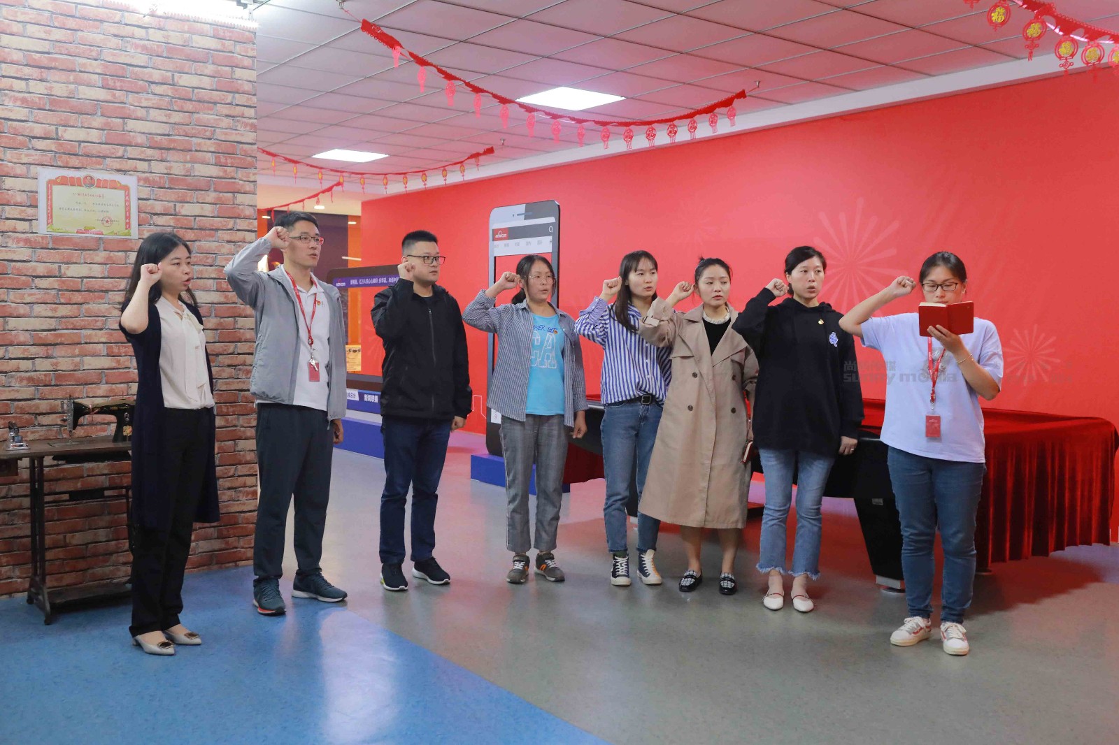  展会设计 / 导视系统 / 环艺可视化 / 企业软装设计（设计+执行）