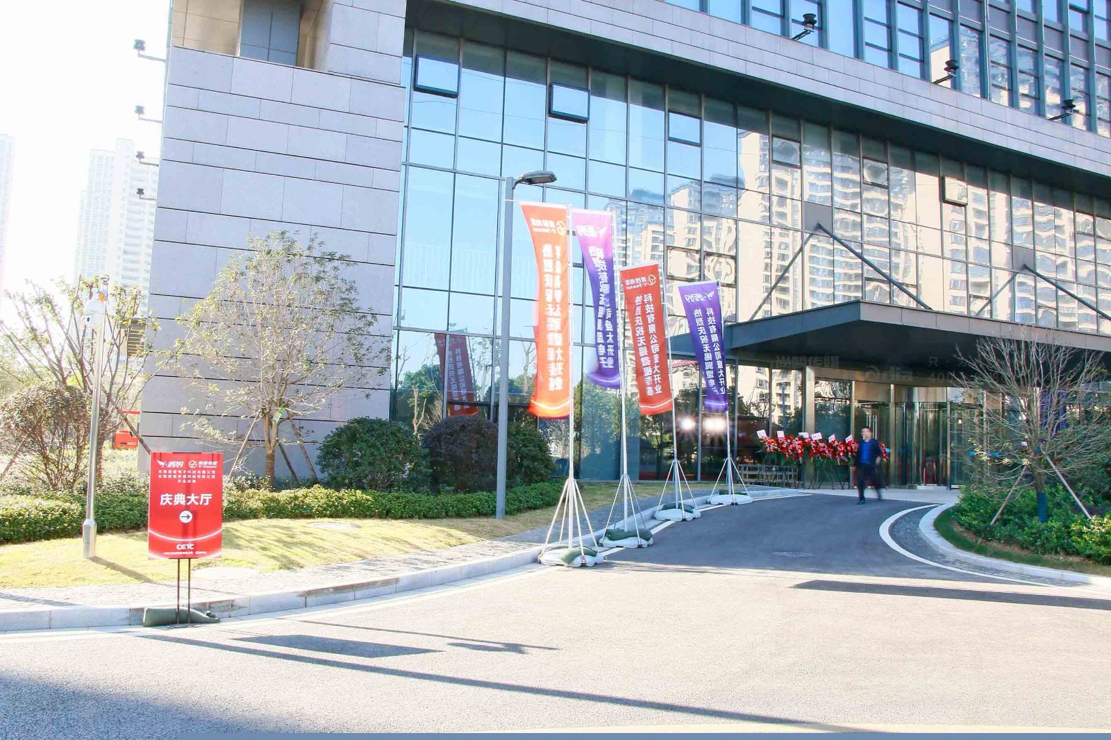 展会设计 / 导视系统 / 环艺可视化 / 企业软装设计（设计+执行）